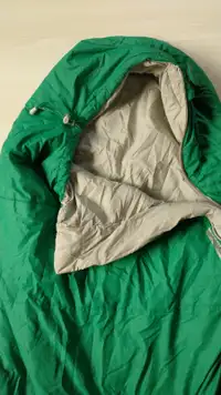 MEC brand youth sleeping bag (green)