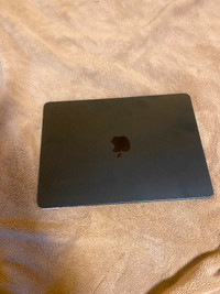 Brand new - Never Used MacBook Air M2 ,256gb