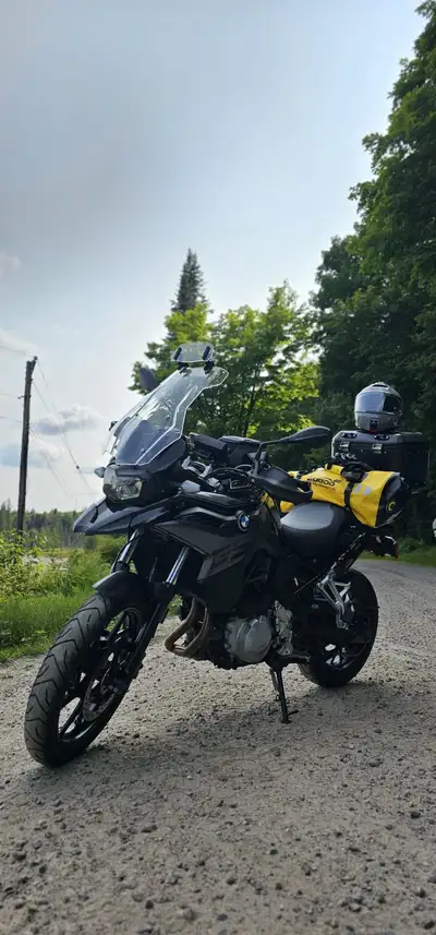 Selling my 2022 BMW F750GS Triple Black in excellent condition. * 10,000 km * One owner * Clean titl...