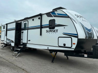 37.5’ 2021 Sunset Trail holiday trailer