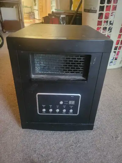Stay cozy with this pre-owned LifeSmart infrared heater, featuring digital temperature control, mult...