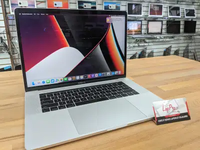MacBook Pro 15.4 " 2015 i7 ✨✨✨, View more