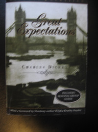 Great Expectations by Charles Dickens - paperback