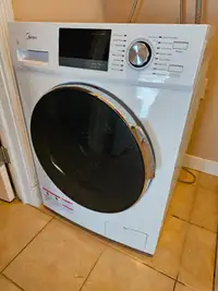 PRICE DROP Washing Machine - Midea, 24" compact