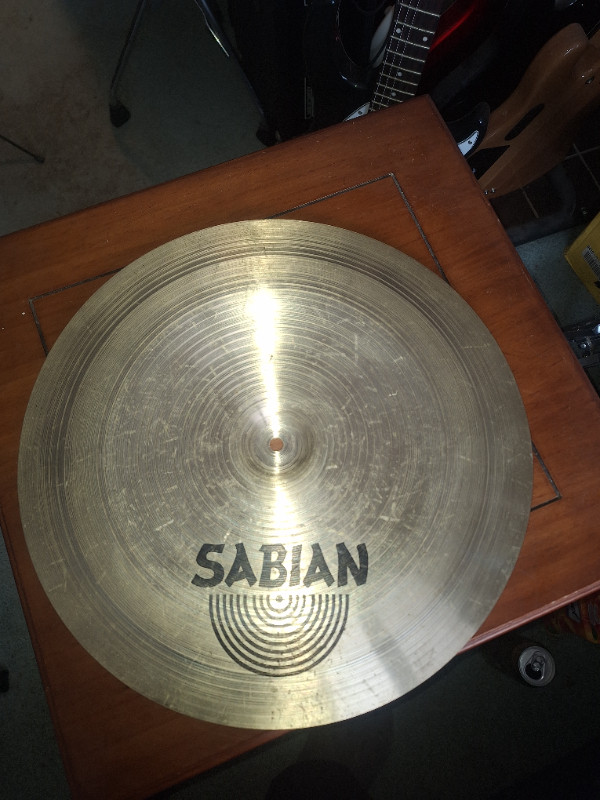 Sabian XS20 18in China Cymbal in Drums & Percussion in Mississauga / Peel Region - Image 2