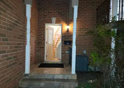 Looking for a clean, comfortable space in a convenient neighborhood? We have ONE room available in a...