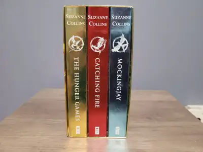 Hunger Games Trilogy Box Set (Foil Edition), View more