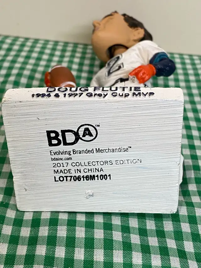 Doug Flutie Bobblehead64840238310403124