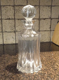 Crystal ribbed decanter with stopper 11" whisky bottle