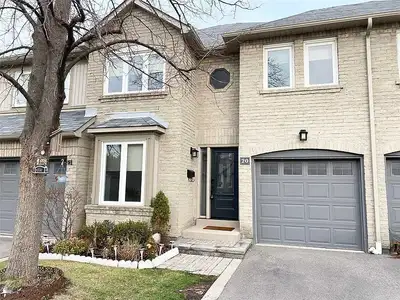 Mississauga Townhouse