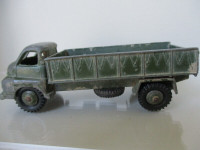 vintage dinky toy, 3 ton army wagon