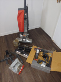 WORKS Great - KIRBY Heritage Vacuum w/ a lot of Accessories.