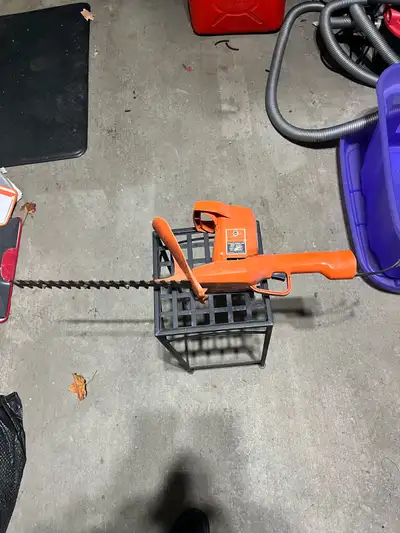 electric hedge trimmer Hardley used.
