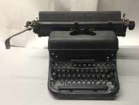 AM582 Vtg Remington Rand 1949 Standard No. 17 Typewriter