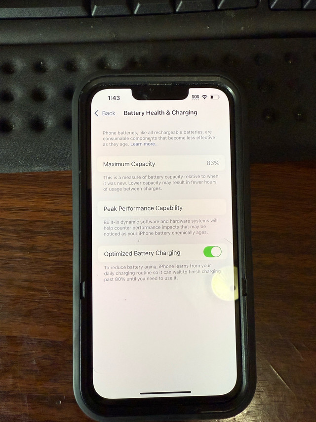 iPhone 13 Pro 256gb w case in Cell Phones in Bathurst - Image 4