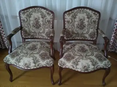 Fauteuil Antique a petit point, View more