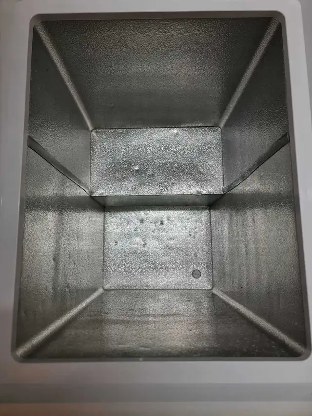 Danby Chest Freezer 3.5cu in Freezers in City of Toronto - Image 4