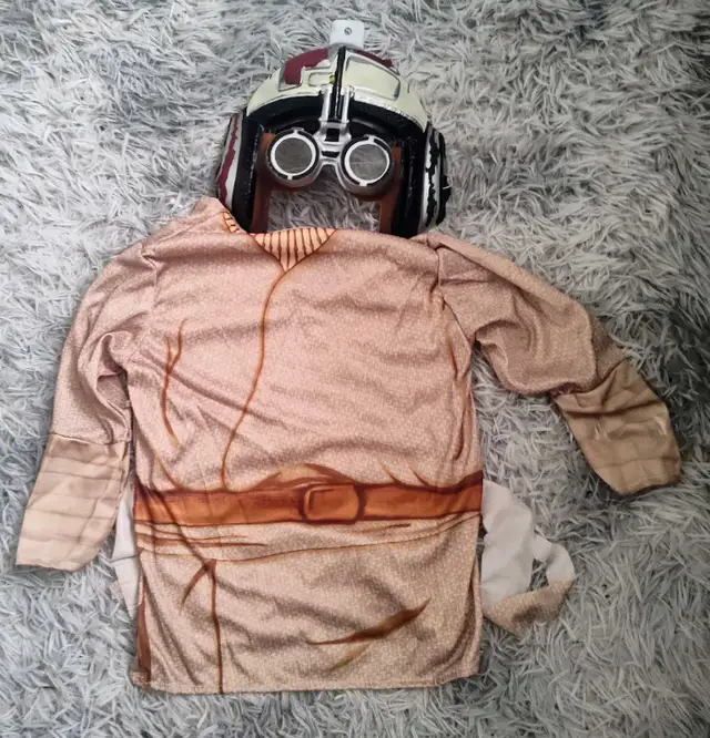 Like New 90's Star wars Anakin Skywalker costume for ages 3-4. in Costumes in Hamilton - Image 5