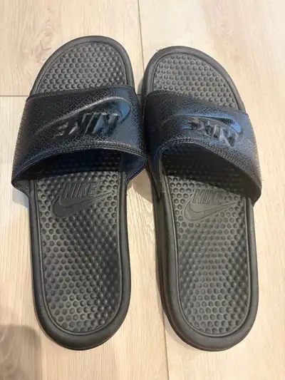 Preowned Men’s Nike Benassi JDI Mens Black Slides Size 12, View more