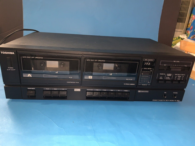 Vintage 80s TOSHIBA STEREO CASSETTE DECK PC-5827 $45 in Arts & Collectibles in Markham / York Region