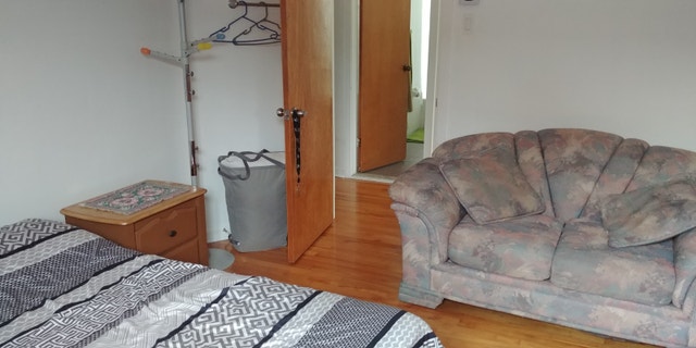 Chambre meublée à louer près du Collège Ahuntsic — photo 2