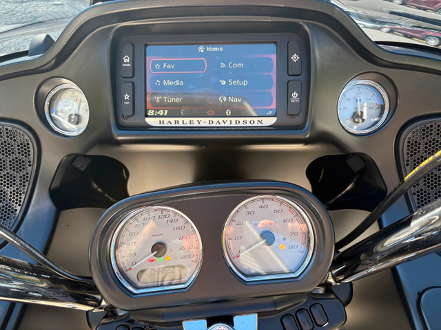 2017 Road Glide Special in Touring in Kamloops - Image 4