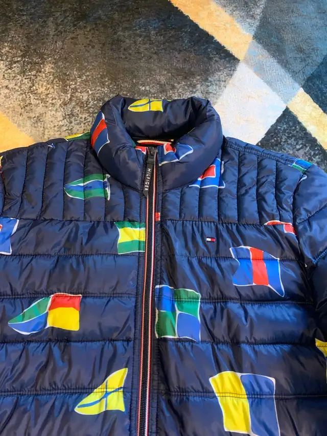 Tommy Hilfiger Flags Puffer Jacket Brand New in Men's in Mississauga / Peel Region - Image 4