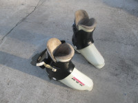Rossignol R - 25 Downhill Ski Boots