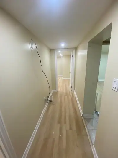 Female Room for rent
