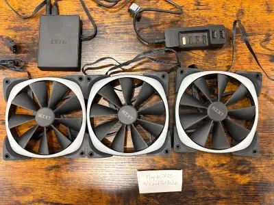 NZXT AER2 rgb 3 fans. Comes with USB Hub for the motherboard and the RGB hub controller. All three a...