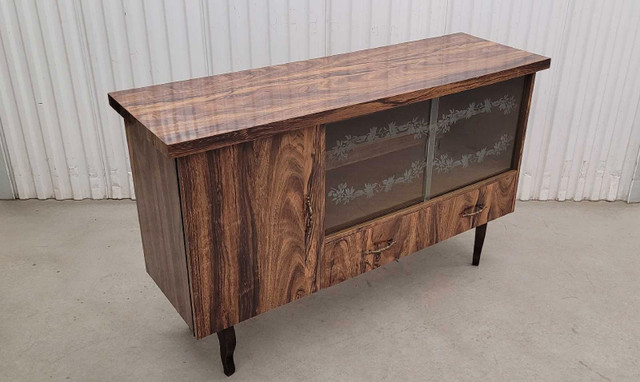 Retro Sideboard Buffet Cabinet in Hutches & Display Cabinets in Markham / York Region - Image 2