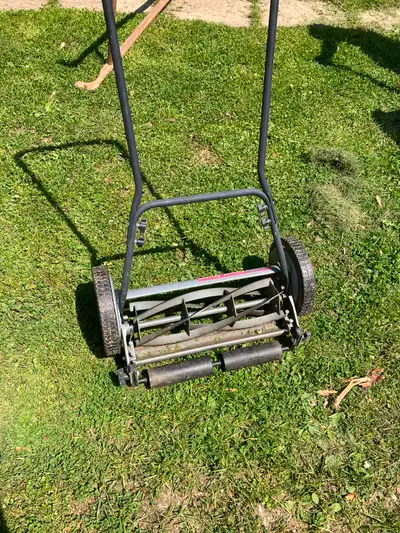 Good condition, could use a blade sharpening.