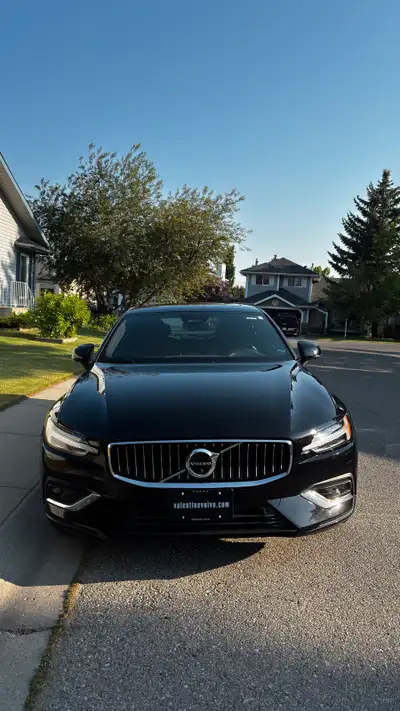 2023 Volvo S60 B5 AWD with Polestar Engineering – For Sale Mileage: 27,254 km Condition: Excellent –...