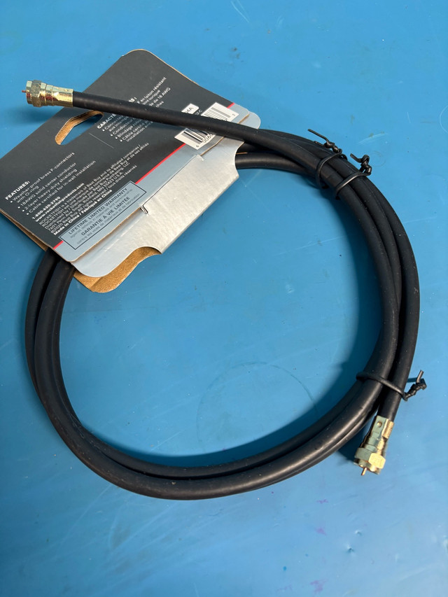 Rocketfish 1.83m (6 ft.) RG6 Coaxial Cable -  in General Electronics in Cambridge - Image 2