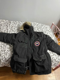 Canada goose winter jacket - large