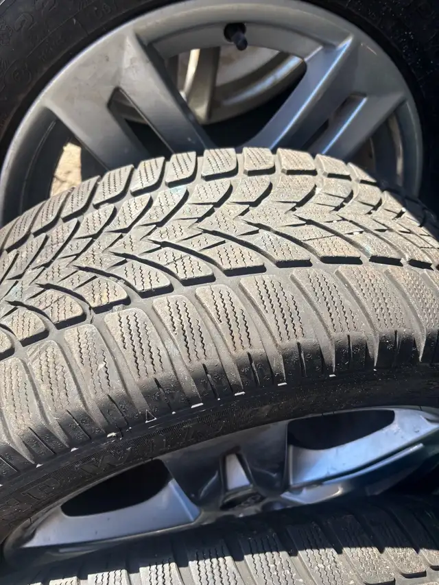 225 50R 17 winter tire with alloy rims from audi A4 in Tires & Rims in Ottawa - Image 4
