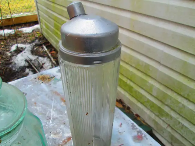 vintage glass pot with metal lid 10 inches high ??63616758217857120
