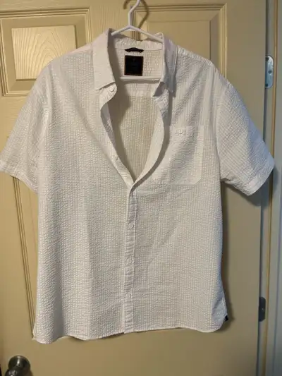 Danver Hayes men half sleeves white KRINKLE shirt Size XL, View more
