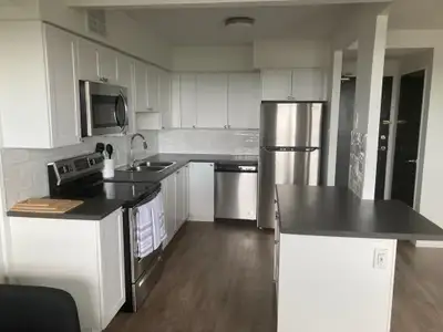Single room available in Oshawa. Price negotiable
