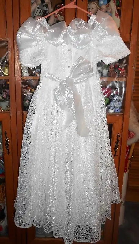 First Communion gown in Kids & Youth in Winnipeg - Image 3