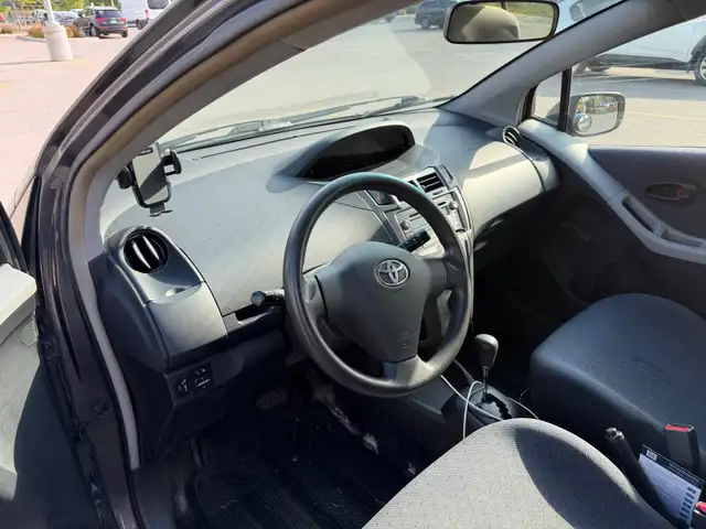 2009 Yaris Hatchback549766295507456007