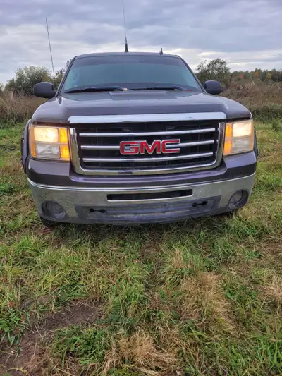2011 GMC 1500 4 DOOR PICKUP , REAR WHEEL DRIVE , !!!!!!!! I AM PARTING IT OUT !!!!!!!!!!!!! ALL FOUR...