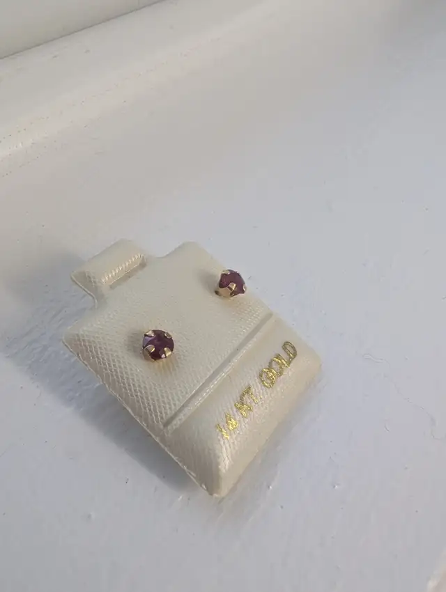 Brand New 14K Yellow Gold Ruby Earrings For Sale in Jewellery & Watches in London - Image 4