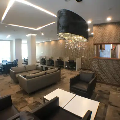 Spacious 1-bedroom plus den condo with stunning northern views i