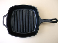 Lodge 10.5 Inch Square Cast Iron Grill Pan,Made in USA