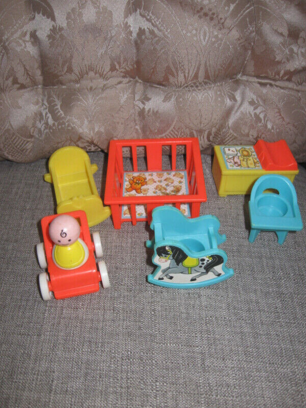 Fisher Price Little People Nursery Lot 0761 Crib Baby Rocking in Arts & Collectibles in Brantford