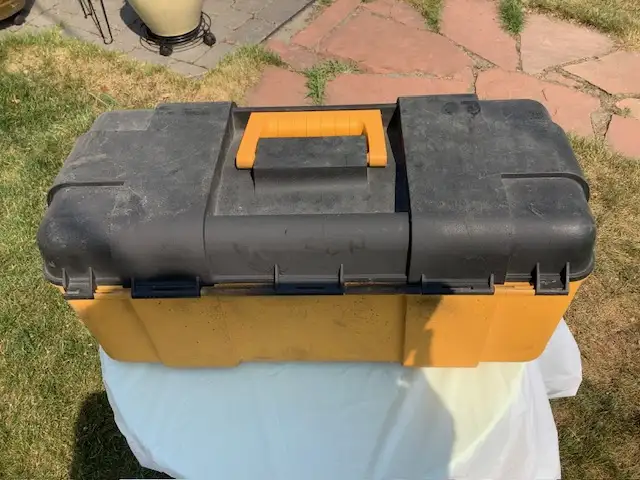 CRAFTSMAN TOOL BOX.64519991073539123