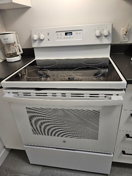 Cuisinière / Range in Stoves, Ovens & Ranges in Gatineau
