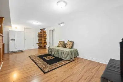 Private room for rent