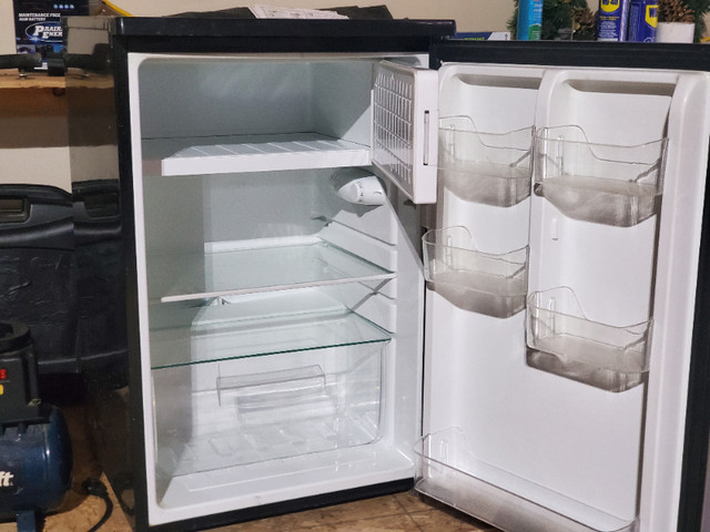 Mini fridge/ beer fridge in Refrigerators in Edmonton - Image 3